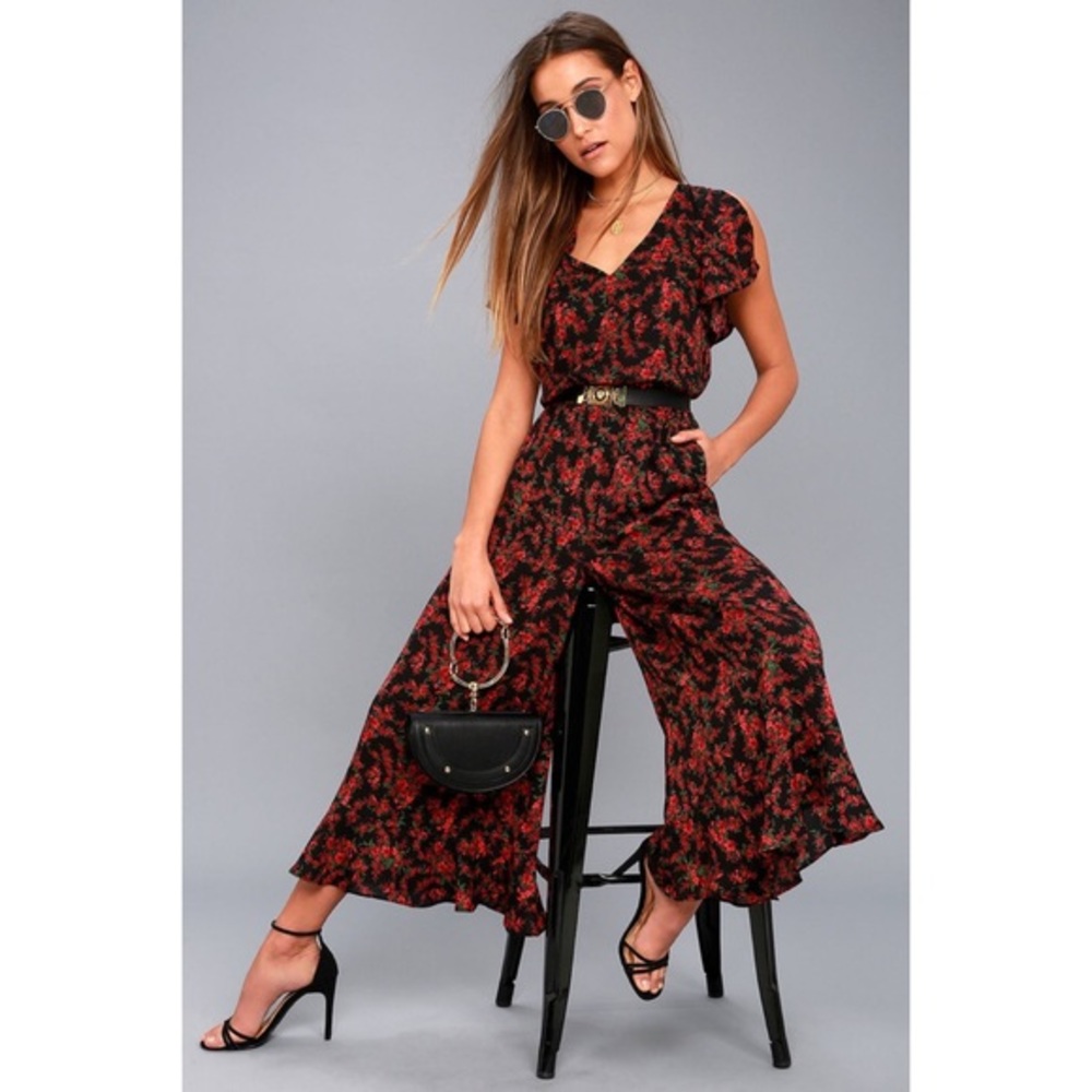 Jack by BB Dakota Gigli Black and Red Floral Print Jumpsuit Size L